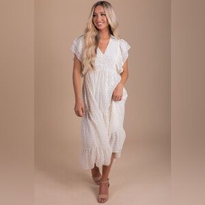 NWT Bella Ella Cream Time After Time Maxi Dress Size Medium